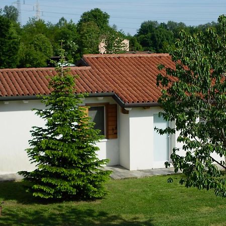 Pool & Garden Villa Lelia Mirano Exterior photo