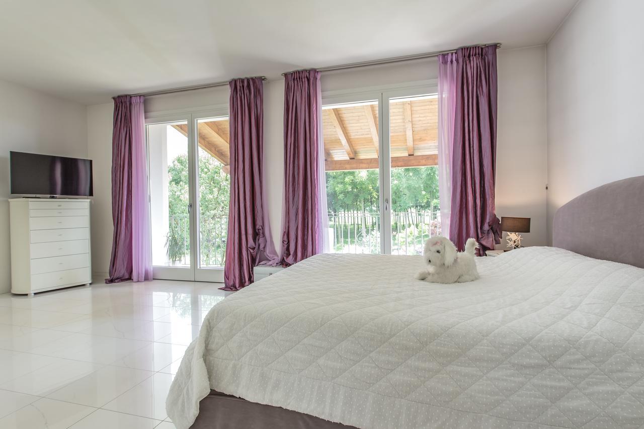 Pool & Garden Villa Lelia Mirano Exterior photo